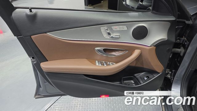 Mercedes-Benz E-Class (W213) E200 Avantgarde 2018 — фото 24