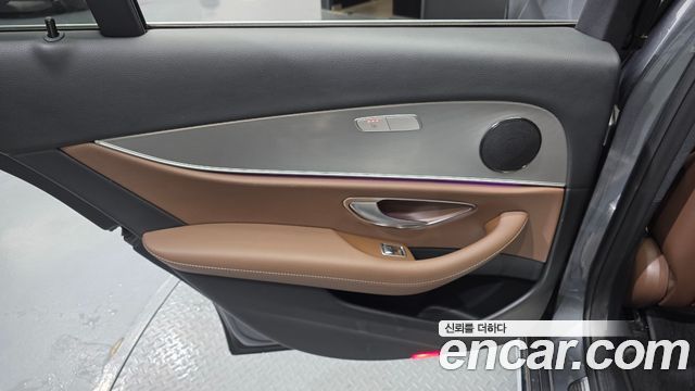 Mercedes-Benz E-Class (W213) E200 Avantgarde 2018 — фото 25