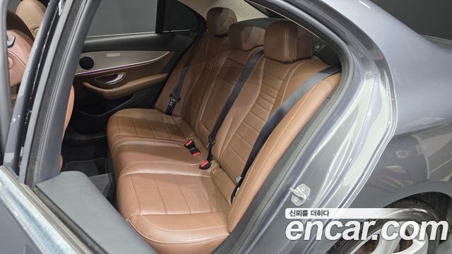 Mercedes-Benz E-Class (W213) E200 Avantgarde 2018 — фото 26