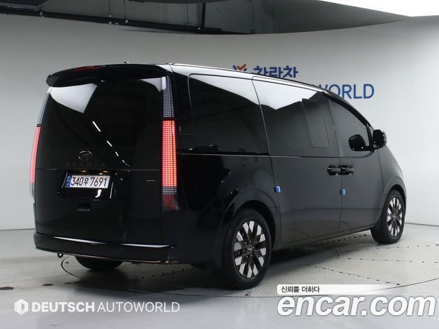 Hyundai Staria 4WD Lounge 9-Seater Inspiration 2024 — фото 2