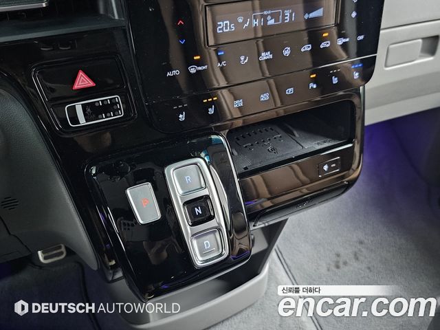Hyundai Staria 4WD Lounge 9-Seater Inspiration 2024 — фото 9