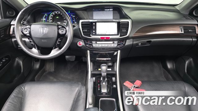 Honda Accord 2.0 Hybrid 9th 2017 — фото 7