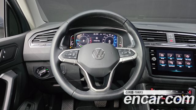 Volkswagen Tiguan (II) 2.0 TDI Premium 2023 — фото 13