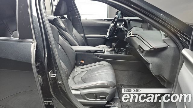 Lexus UX250h 2.0 F-Sport 2WD 2020 — фото 10
