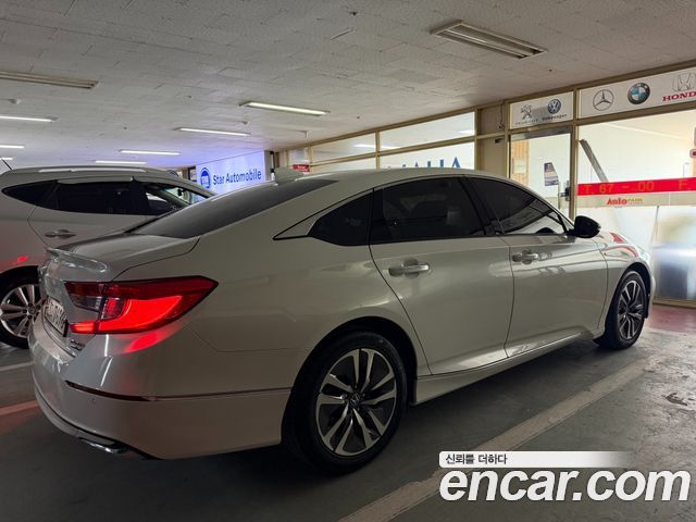 Honda Accord (X) 2.0 Hybrid Touring 2019 — фото 4