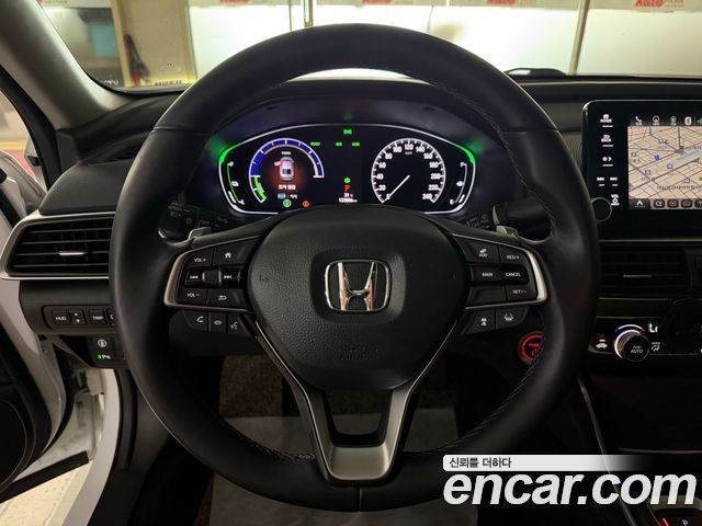 Honda Accord (X) 2.0 Hybrid Touring 2019 — фото 16