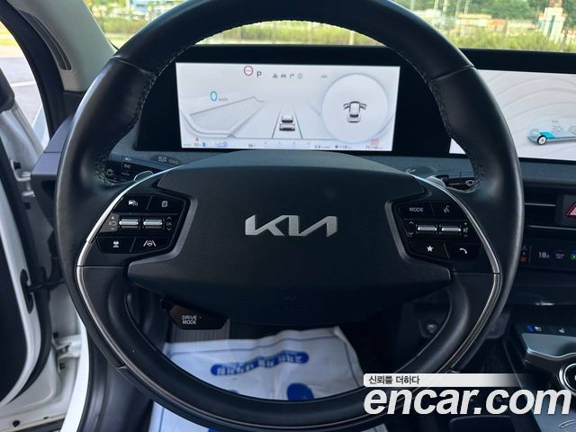 Kia EV6 Long Range Air 2022 — фото 22