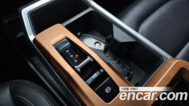 KG Mobility (SsangYong) Torres EVX E7 2024 — фото 9
