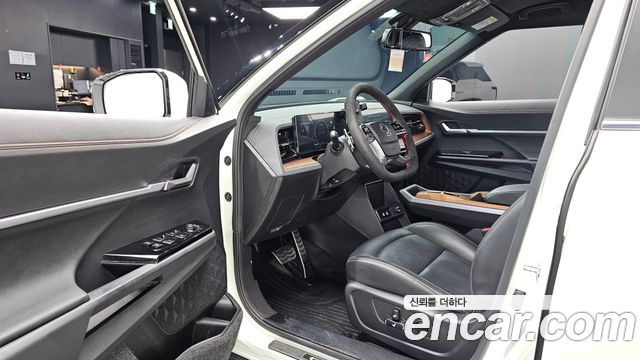 KG Mobility (SsangYong) Torres EVX E7 2024 — фото 10
