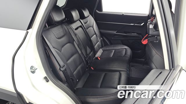 KG Mobility (SsangYong) Torres EVX E7 2024 — фото 11