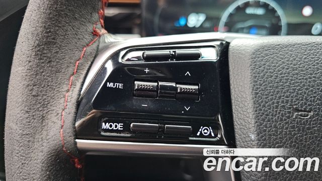 KG Mobility (SsangYong) Torres EVX E7 2024 — фото 20
