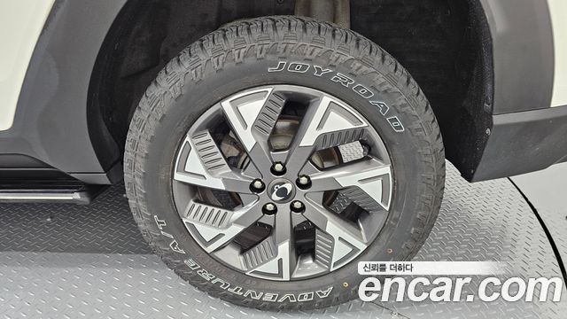KG Mobility (SsangYong) Torres EVX E7 2024 — фото 21