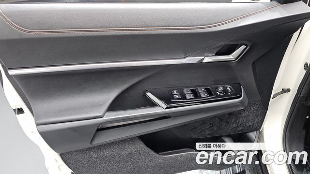 KG Mobility (SsangYong) Torres EVX E7 2024 — фото 24