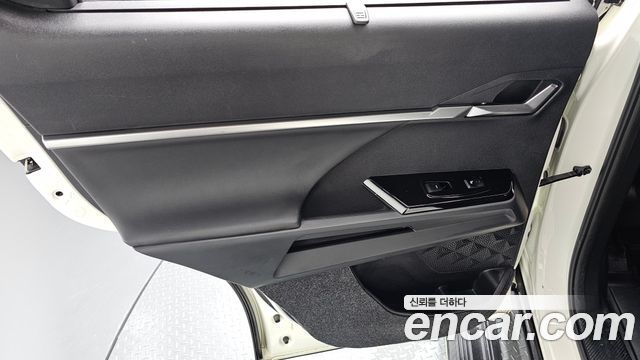 KG Mobility (SsangYong) Torres EVX E7 2024 — фото 25