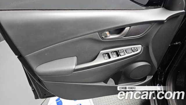 Hyundai Kona Hybrid Premium Special 2020 — фото 24