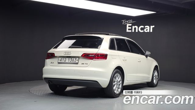 Audi A3 25 TDI Dynamic Sportback 8V 2015 — фото 2