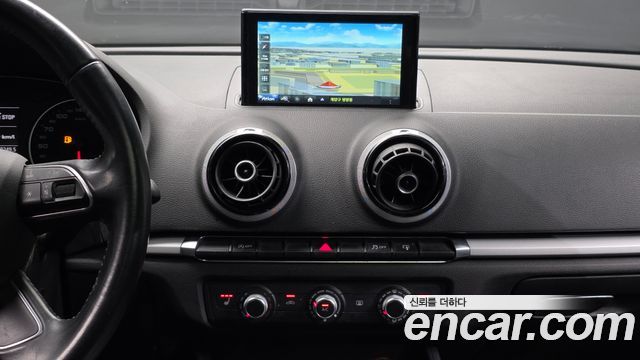 Audi A3 25 TDI Dynamic Sportback 8V 2015 — фото 14