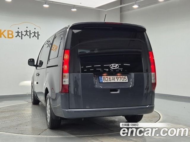 Hyundai Staria L3.5 Cargo 5-Seater Modern 2022 — фото 2