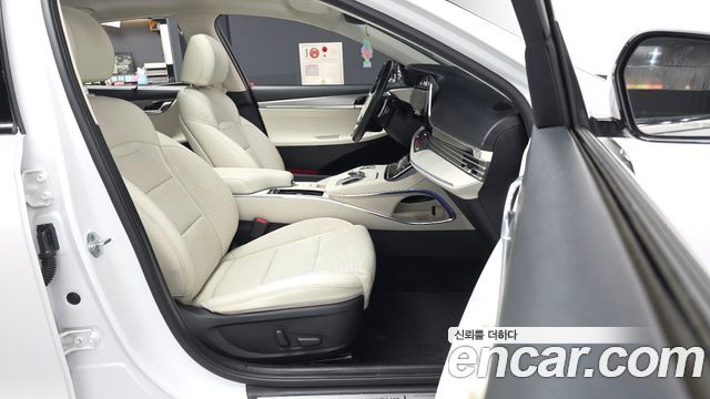 Hyundai Grandeur (IG) 2.5 Le Blanc 2023 — фото 11