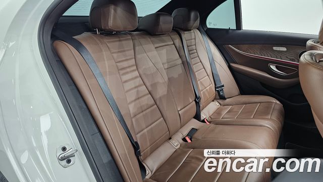 Mercedes-Benz E-Class (W213) E250 Exclusive 2022 — фото 12