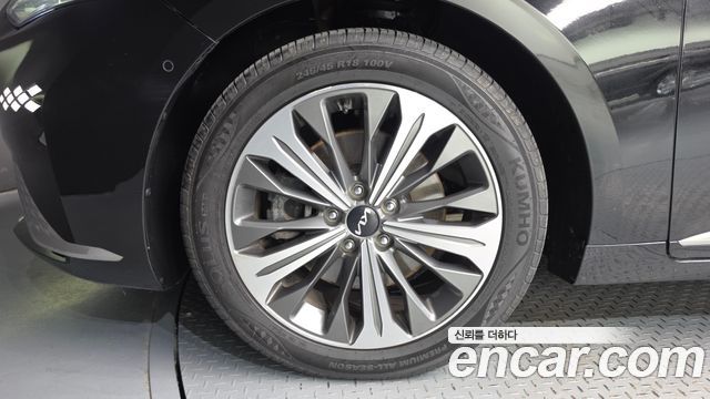 Kia K8 2.5 Gasoline 2WD Signature 2023 — фото 5