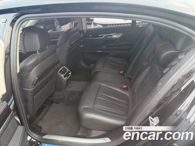 BMW 7 Series (G11) 730Ld xDrive M Sport 2018 — фото 17