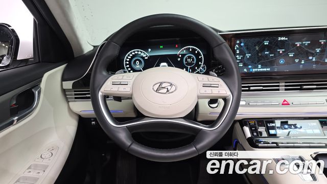 Hyundai Grandeur (IG) 2.5 Le Blanc 2023 — фото 13