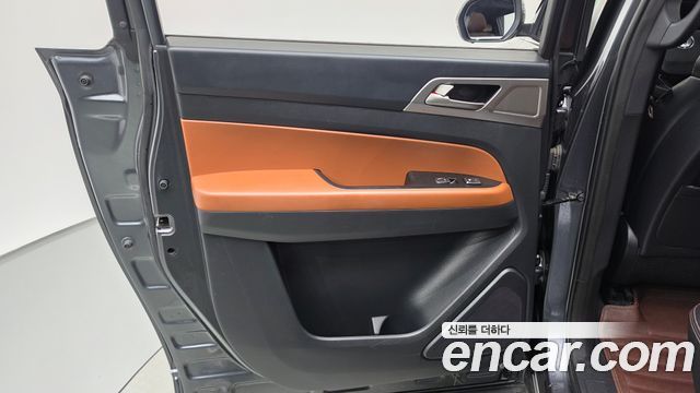 KG Mobility (SsangYong) Rexton Sports Diesel 2.2 4WD Noblesse 2018 — фото 31