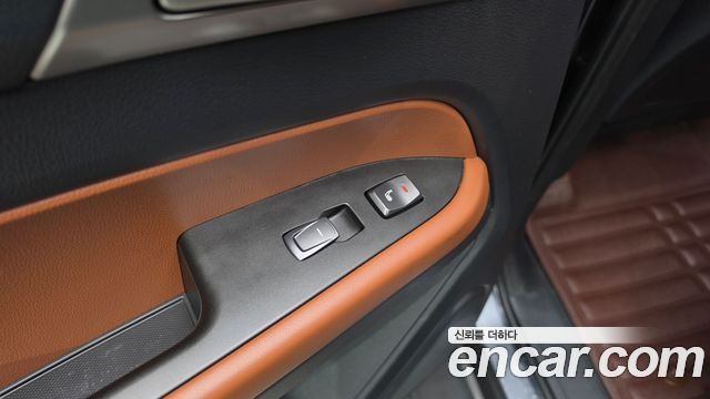 KG Mobility (SsangYong) Rexton Sports Diesel 2.2 4WD Noblesse 2018 — фото 38