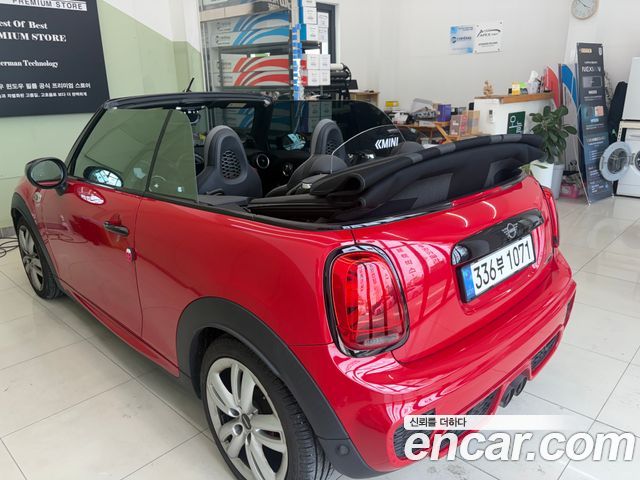 MINI Cooper S Convertible JCW 3rd 2020 — фото 4