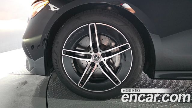 Mercedes-Benz E-Class (W214) E200 AMG Line 2026 — фото 5