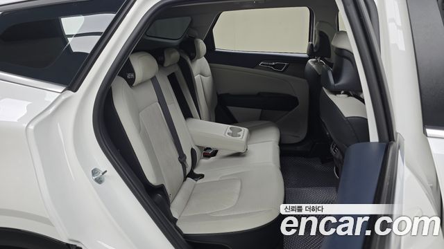 Kia Sportage (V) LPG 2.0 2WD Signature 2023 — фото 11