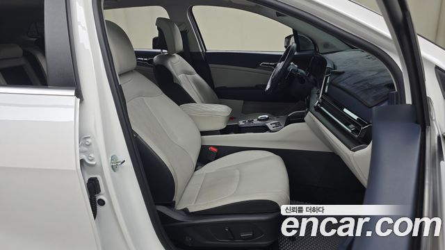 Kia Sportage (V) LPG 2.0 2WD Signature 2023 — фото 15