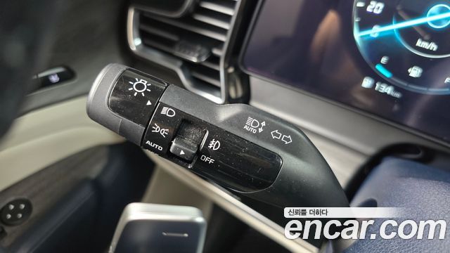 Kia Sportage (V) LPG 2.0 2WD Signature 2023 — фото 30