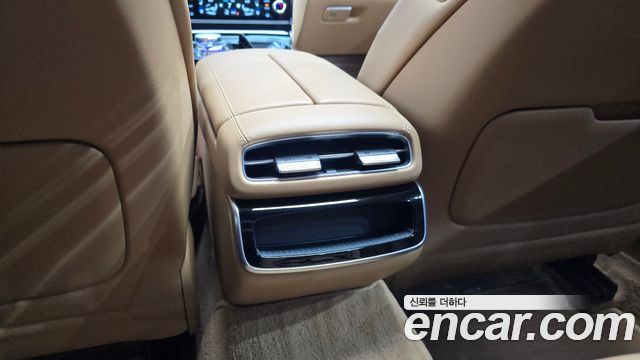 Genesis G80 (RG3) Gasoline 3.5 Turbo AWD 2025 — фото 34