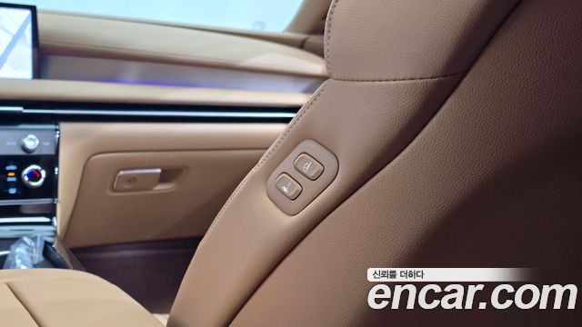 Genesis G80 (RG3) Gasoline 3.5 Turbo AWD 2025 — фото 35