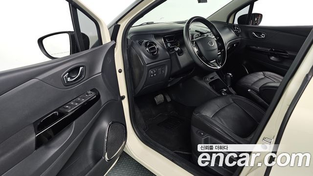 Renault Korea QM3 RE 2015 — фото 11