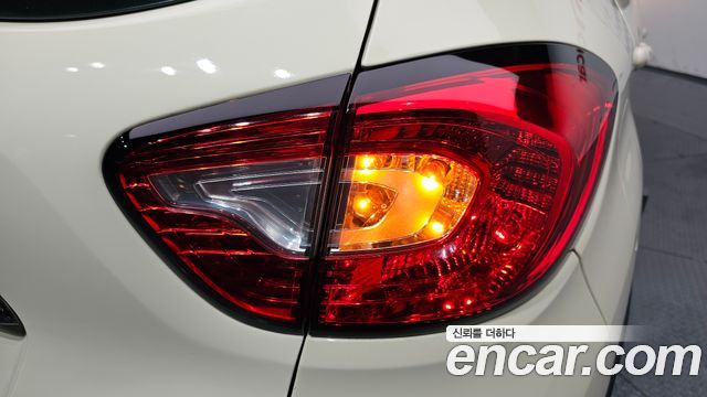 Renault Korea QM3 RE 2015 — фото 23