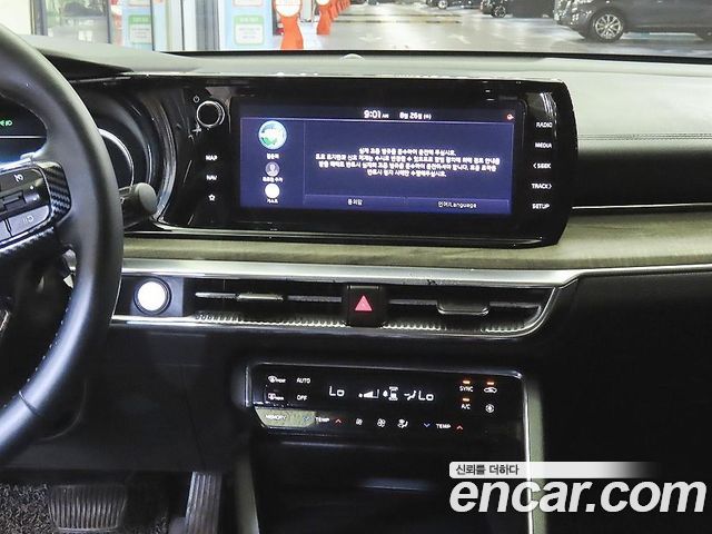 Kia K5 (III) 2.0 Noblesse 2021 — фото 15