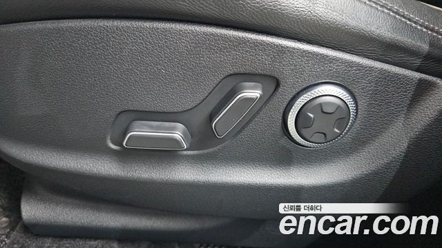 Genesis GV70 2.5T Gasoline 2WD 2023 — фото 19