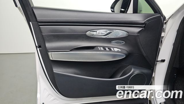 Genesis GV70 2.5T Gasoline 2WD 2023 — фото 30