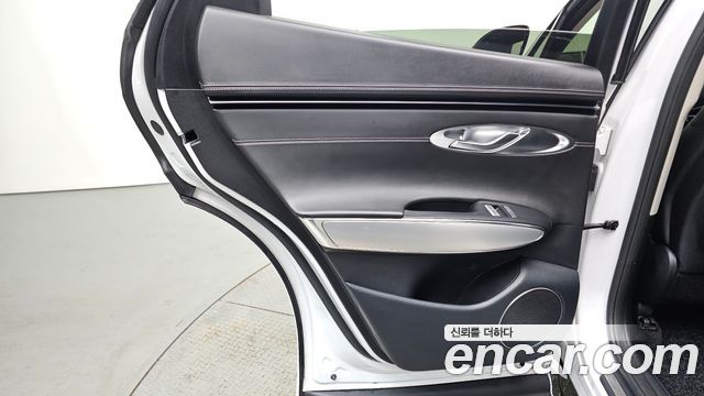 Genesis GV70 2.5T Gasoline 2WD 2023 — фото 31