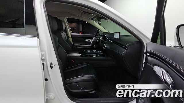 Genesis GV70 2.5T Gasoline 2WD 2023 — фото 32