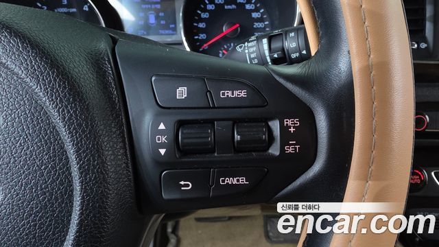 Kia Carnival 9-Seater Prstige 2019 — фото 17