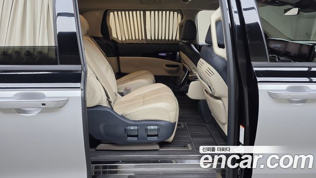 Kia Carnival (IV) Gasoline 9-seater Limousine(Special vehicle) 2021 — фото 11