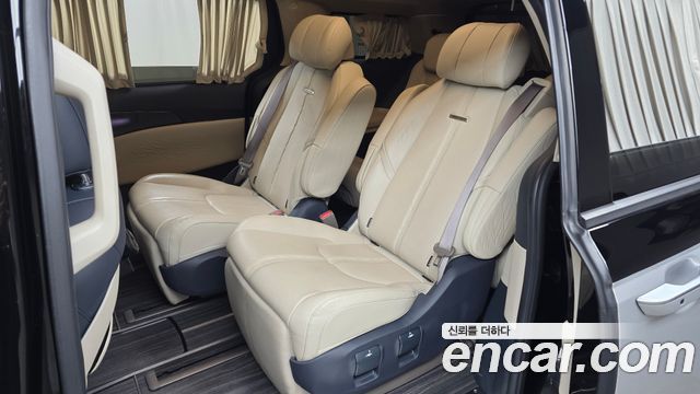Kia Carnival (IV) Gasoline 9-seater Limousine(Special vehicle) 2021 — фото 12