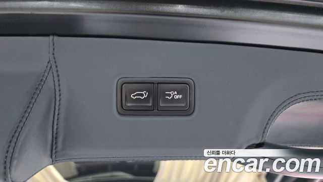 Kia Carnival (IV) Gasoline 9-seater Limousine(Special vehicle) 2021 — фото 16