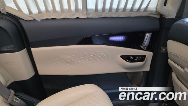 Kia Carnival (IV) Gasoline 9-seater Limousine(Special vehicle) 2021 — фото 25
