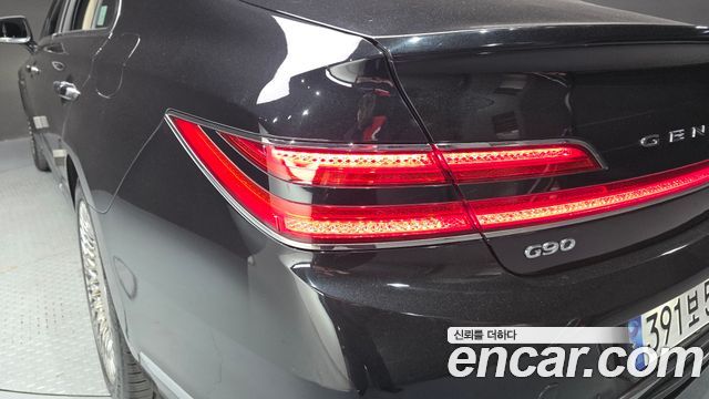 Genesis G90 3.8 AWD Luxury 2020 — фото 29