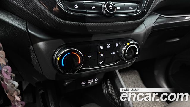 Chevrolet Trailblazer 1.2 Turbo 2WD LS 2021 — фото 18